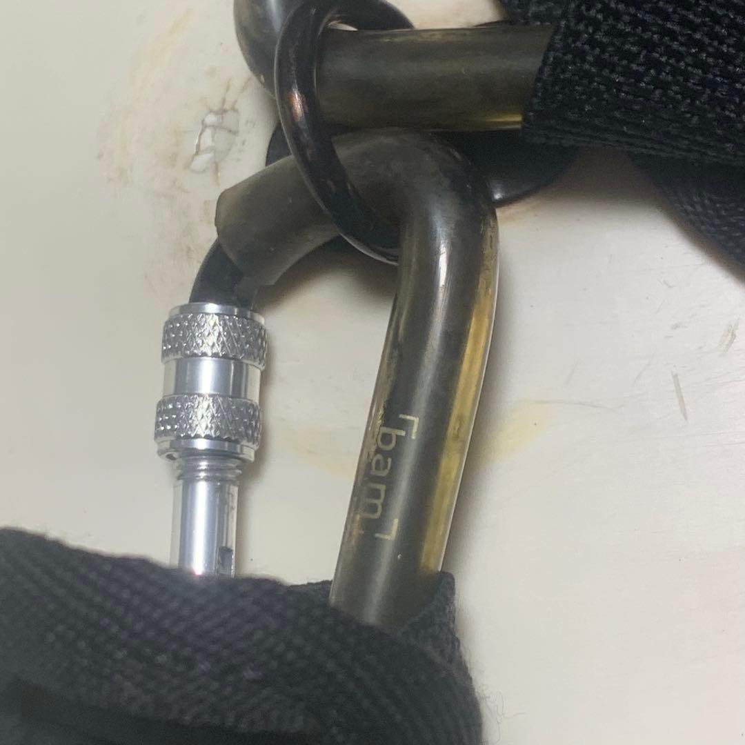 激安■bam ホワイト系 バイオリンケース半月型4/4　ロック機能付き■傷あり