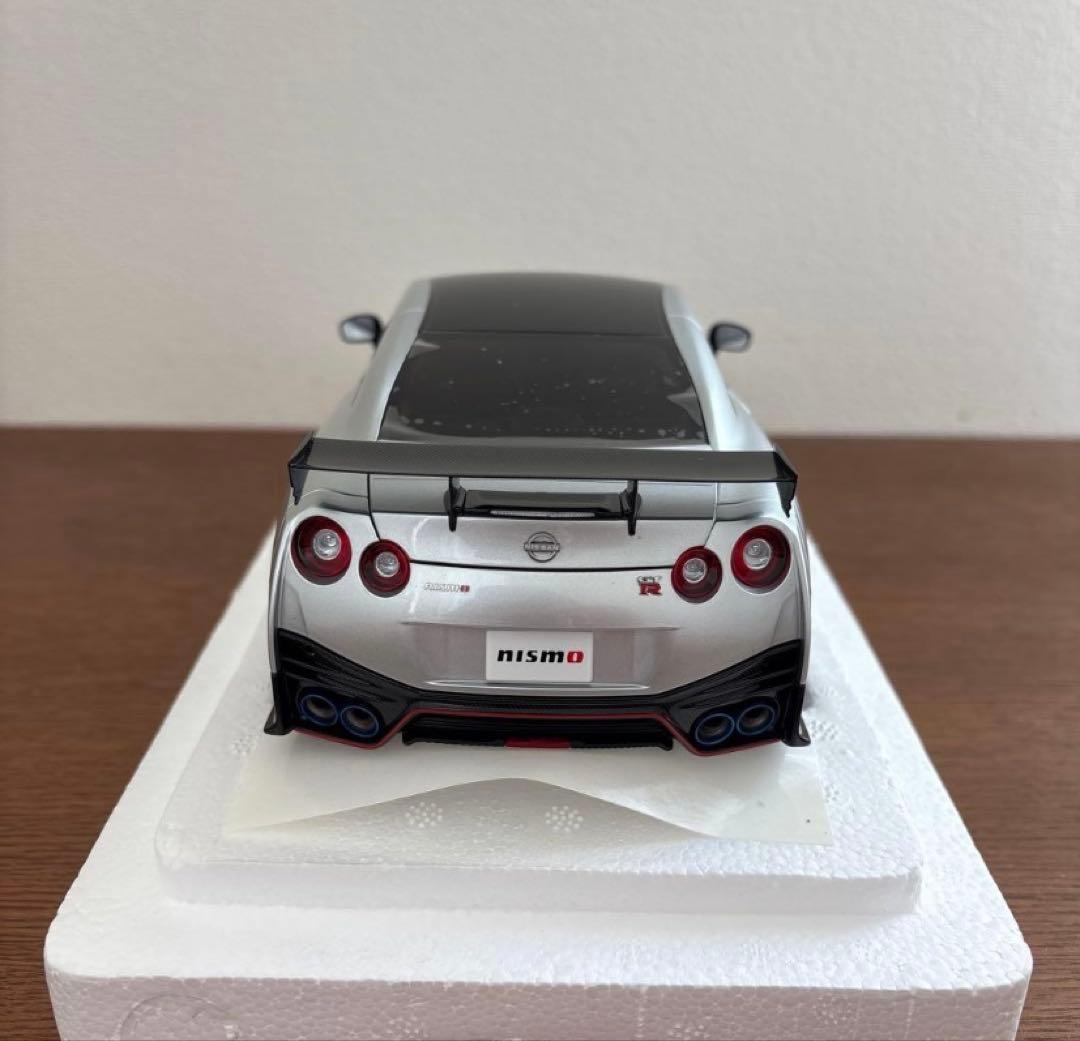 ミニカー AUTO ART GT-R nismo 18/1