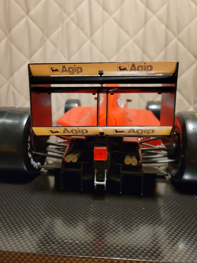 ロッソ 1/8スケール フェラーリ643　ミニチャンプス1/18　アイルトンセナ