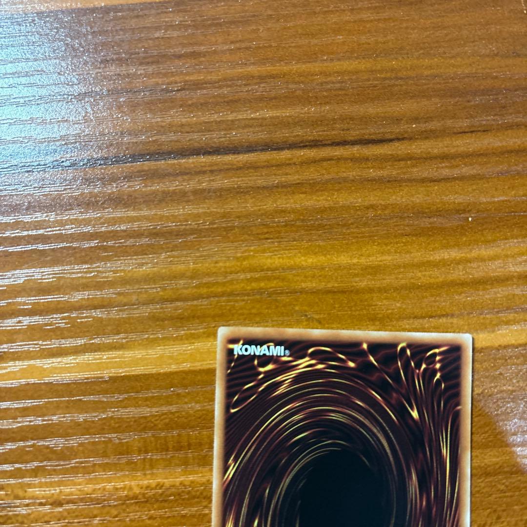 ブラック・マジシャン・ガール スタンプエディション