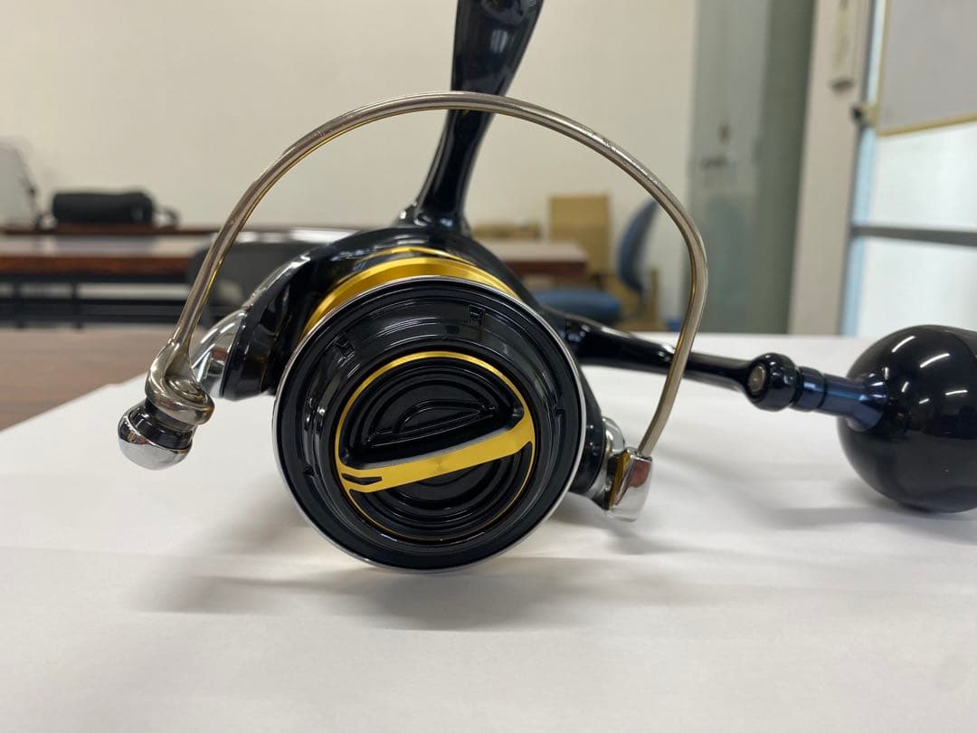 美品！シマノ　19ステラSW8000HGスピニングリール