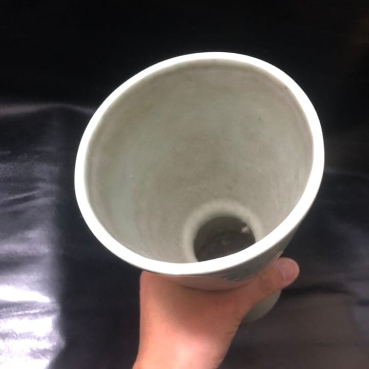 遺品整理◆蔵から謎の青磁と思われる壺、壷、花瓶、古い中国骨董だと思います。