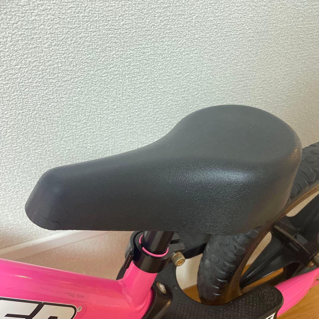 【美品】 STRIDER ストライダー SPORT12 ピンク　フット付き