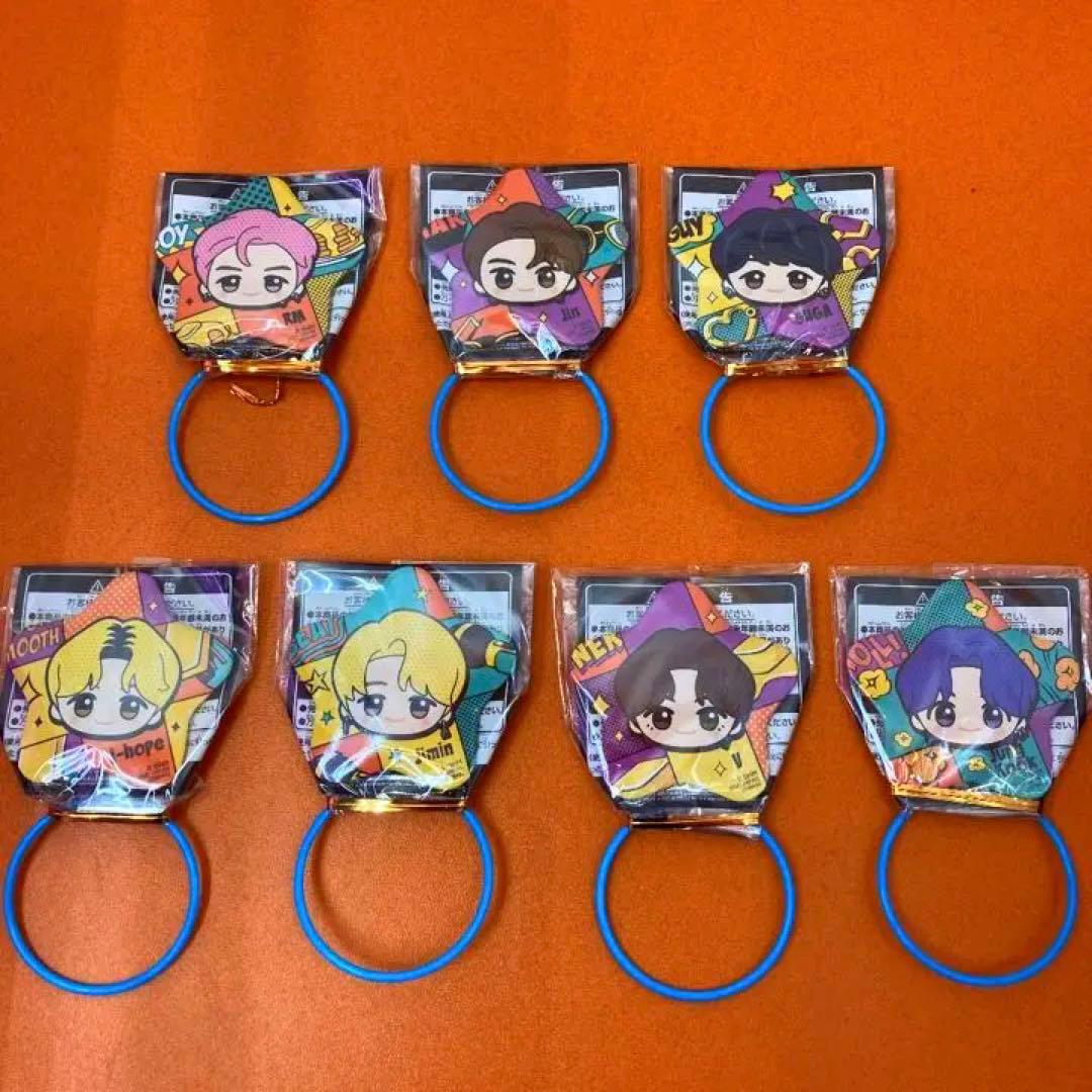 BTS TinyTAN Butter ちびぐるみ星型ビッグ缶バッジ 全７種セット