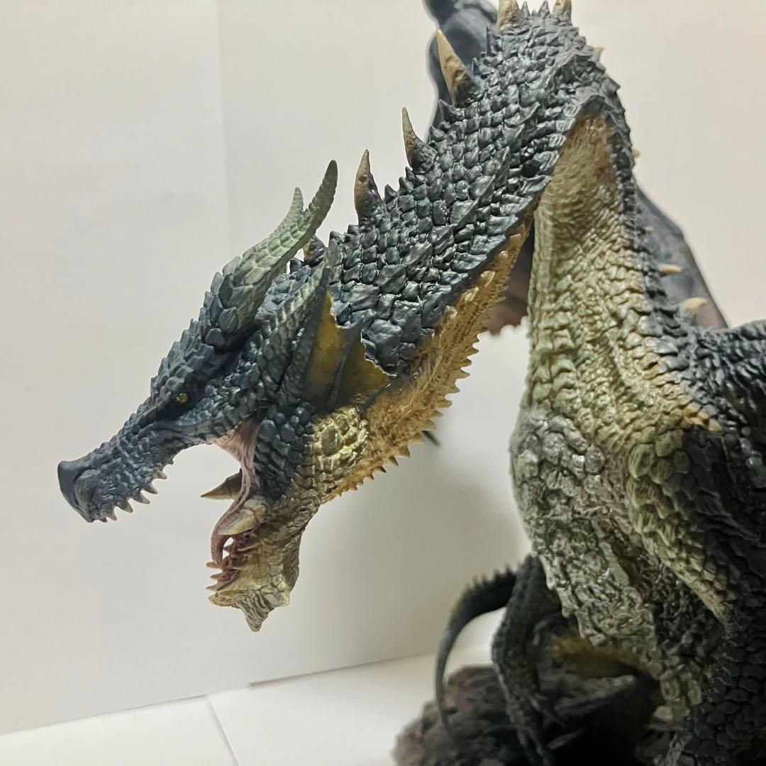 【極美品】黒龍ミラボレアス CFB クリエイターズモデル フィギュア