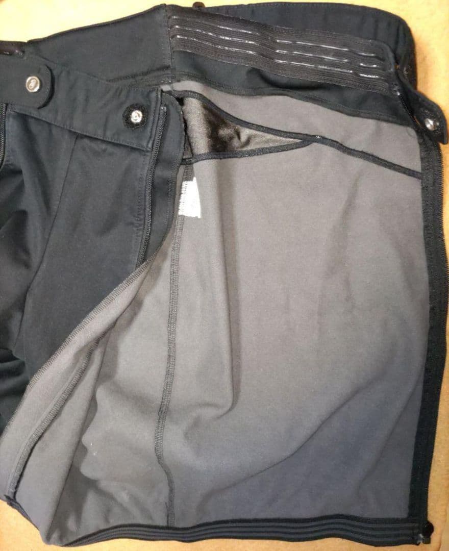 美良品 asics アシックス ハーフパンツ