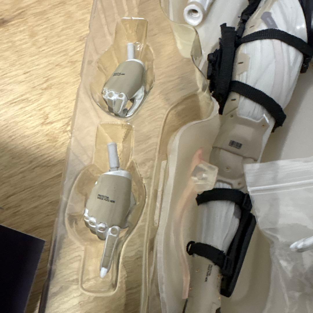 メタルギアソリッド4 RAH 雷電 メディコムトイ　訳アリ