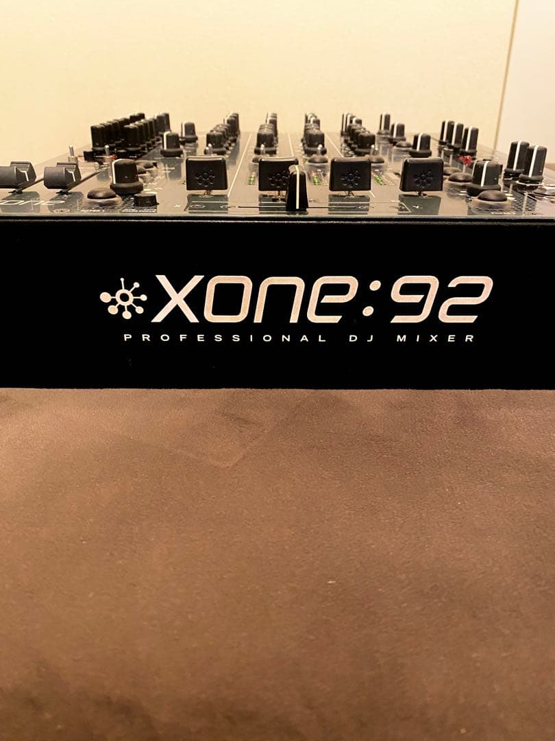 SSS Allen & Heath Xone:92 DJミキサー