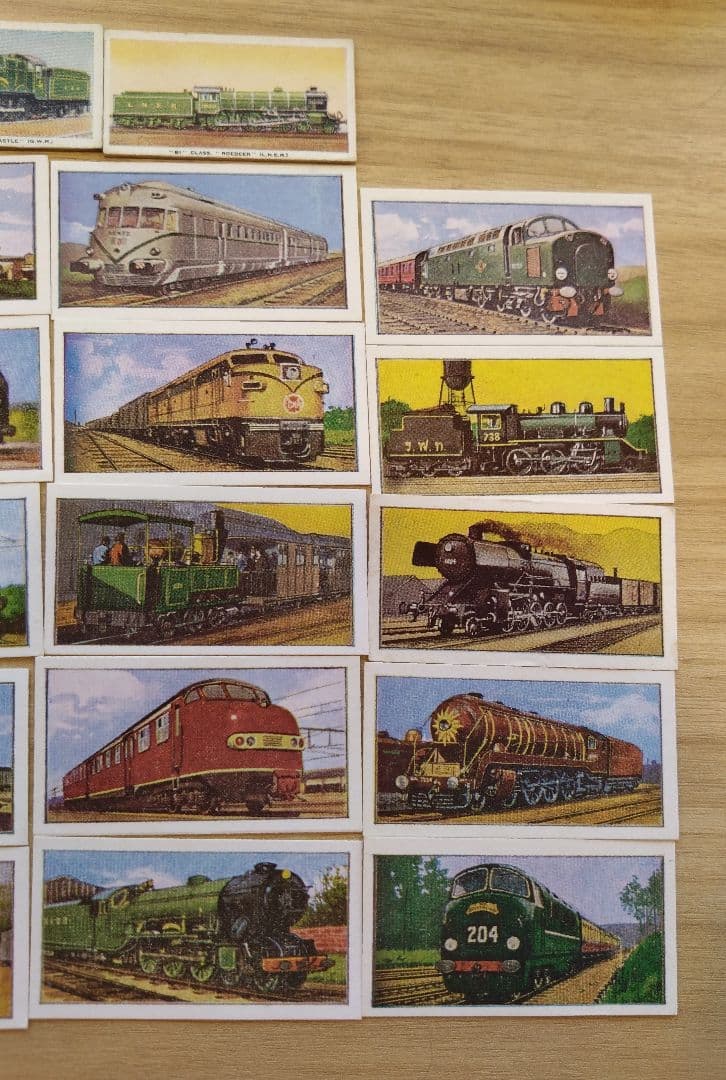 イギリスアンティーク　シガレットカード等　34枚　機関車、汽車、電車