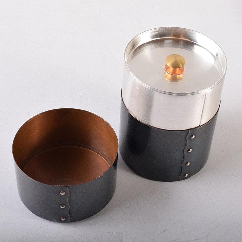 鎚起銅器　玉川堂造　紫金色鎚肌　茶托　茶筒　茶さじ　茶器揃　共箱　D　R8147