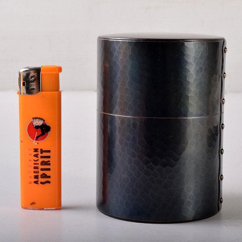 鎚起銅器　玉川堂造　紫金色鎚肌　茶托　茶筒　茶さじ　茶器揃　共箱　D　R8147