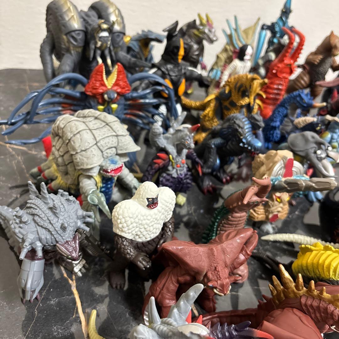 ウルトラマン　フィギア　怪獣　大量　まとめ売り