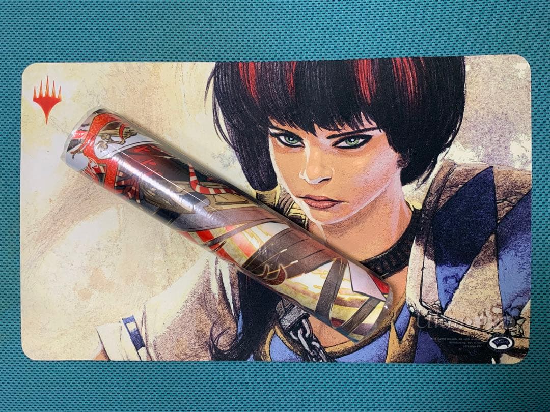 【世界50枚限定】MTG プレイマット　未使用　匈歌ハトリ　神を討つ（顔アップ）