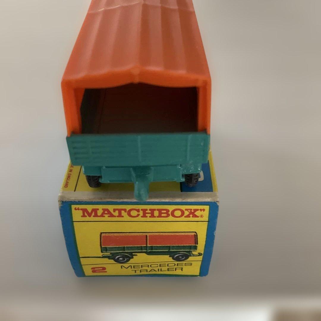 ミニカー　マッチボックス　2 メルセデス　トレーラー