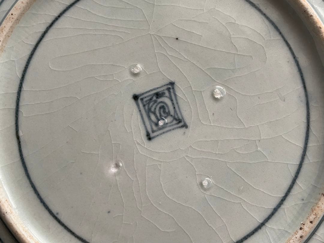 骨董　アンティーク　古伊万里　染付窓絵　花文様　輪花縁　七寸皿　渦福