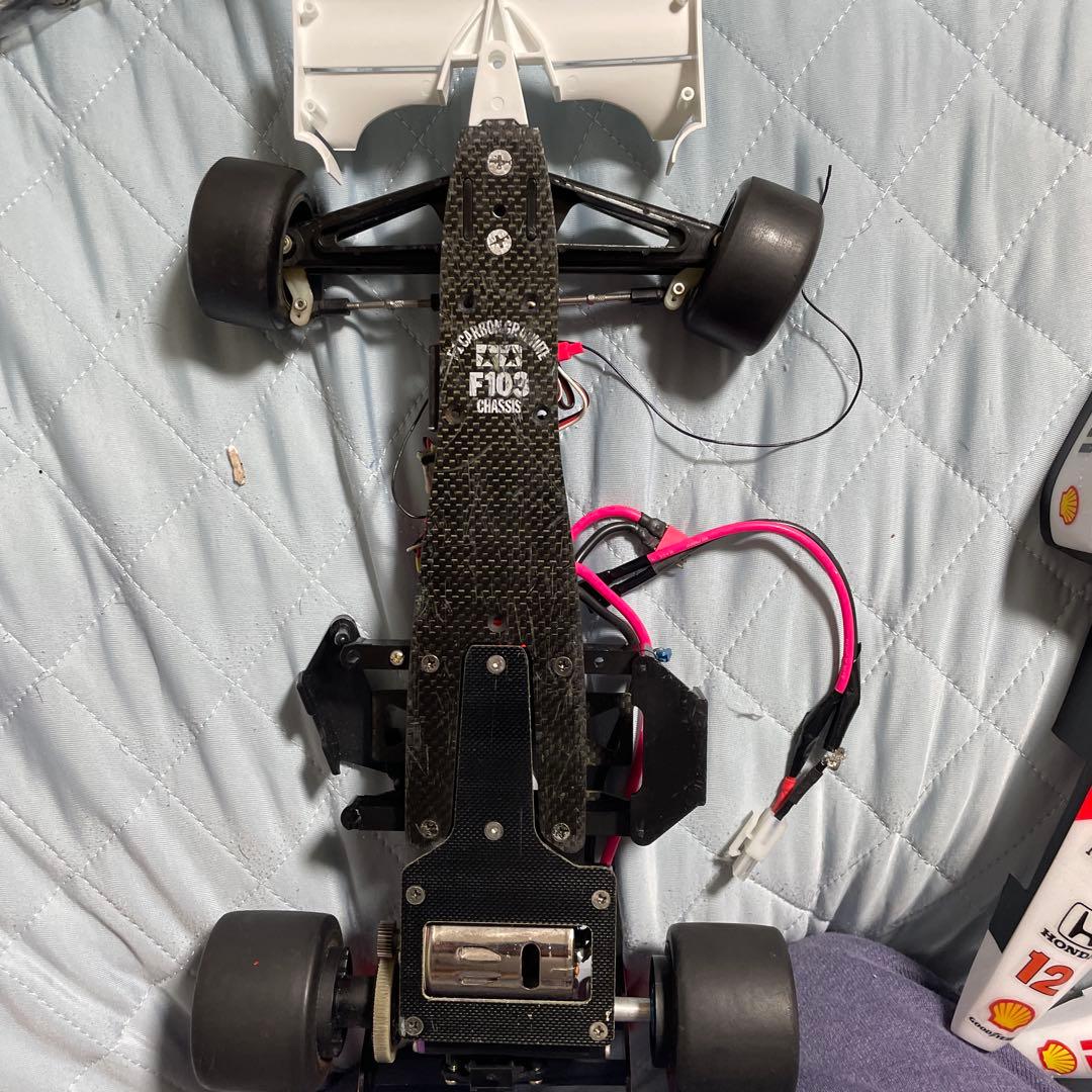 f103 1/10 ラジコン マクラーレン mp4/4 +ヘルメット