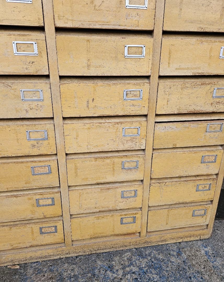 USヴィンテージ 古い木の小引出し 24杯 ファイルキャビネット 収納 古家具
