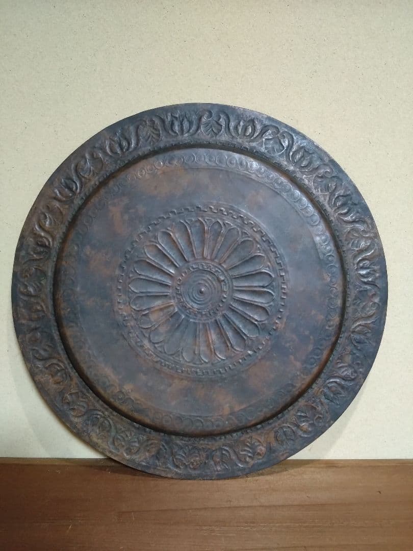 装飾用金属製円形プレート