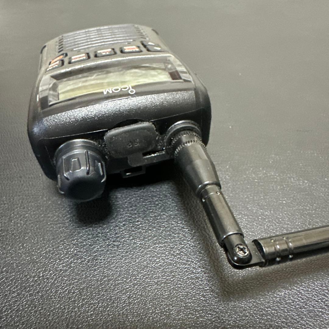 ICOM IC-R6 通信受信機　　電池式　通電確認済　現状品