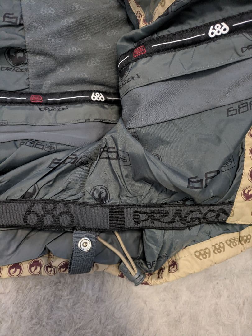 限定値下げ　686×DRAGON 限定 TIMES LINE スノーボードウェア