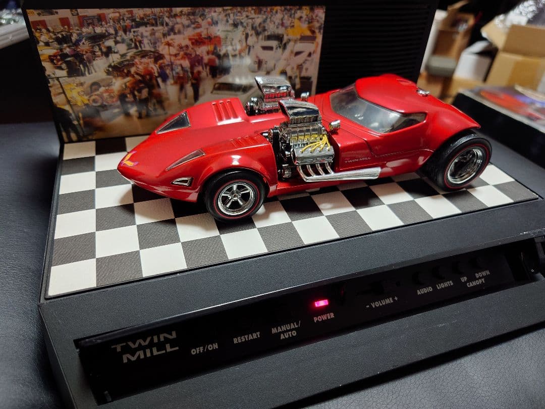 ミニカー HotWheels LEGENDS TO LIFE Twin Mill 1/24
