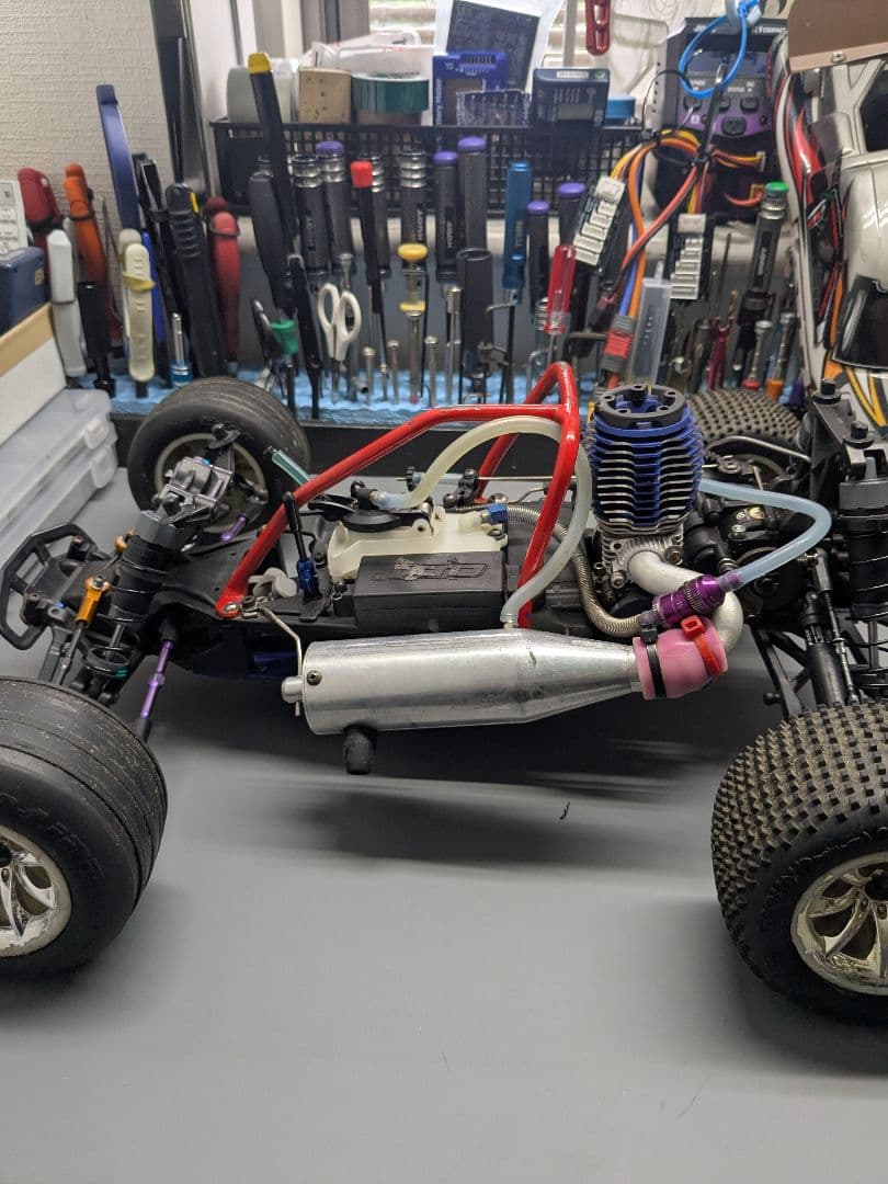 トラクサス 　JATO 　ニトロ25 　1/１０　エンジンカー　２WD