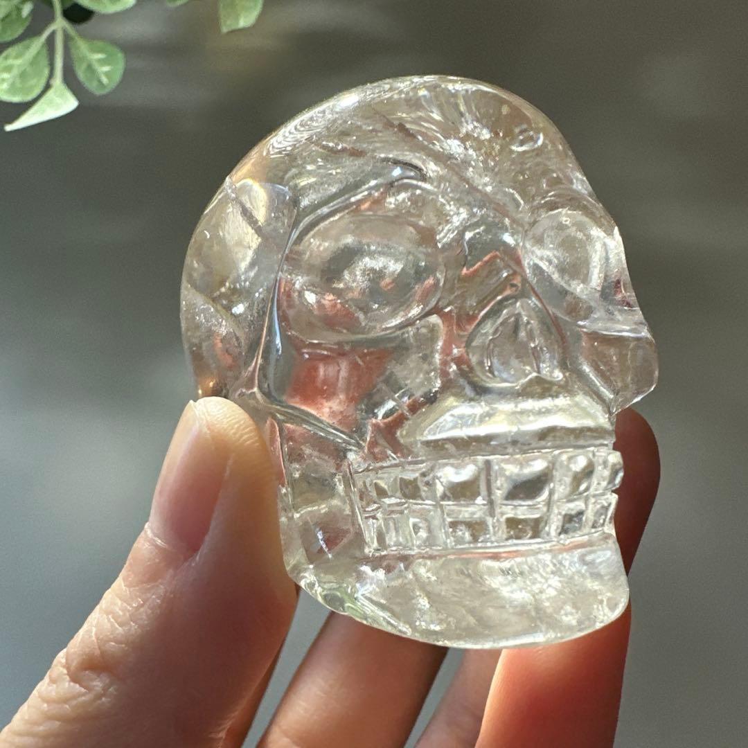 スカル　クリスタル　虹　クリアクォーツ　アイリス　水晶　163.6g 天然石