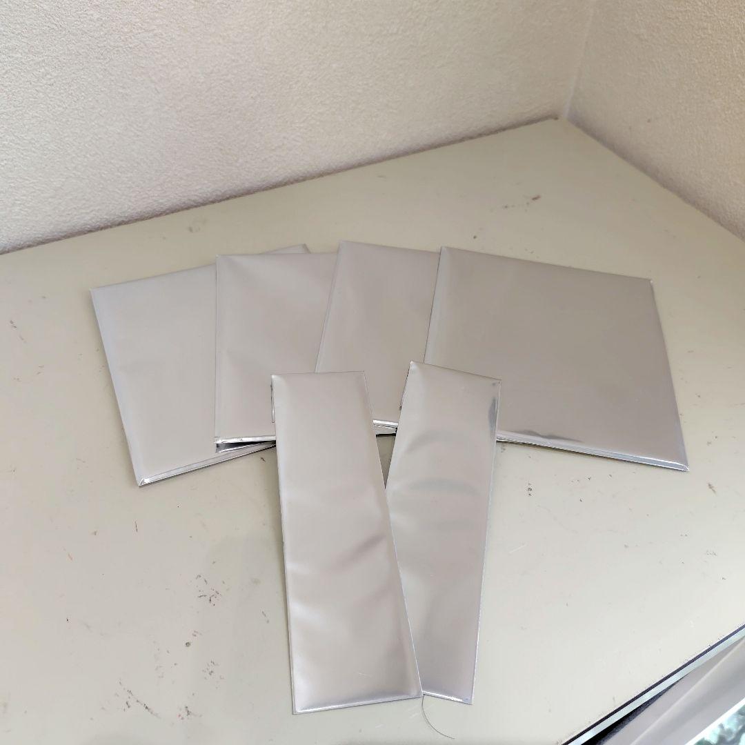 ガルクラ劇場版特典　色紙４枚 しおり２枚