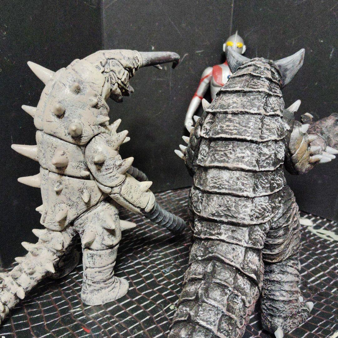 しんウルトラ怪獣旧型ソフビカプセル怪獣、グドンvsツインテール、EXゴモラ