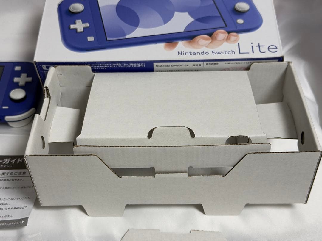 【美品・動作確認済み】Nintendo Switch Lite ブルー 任天堂