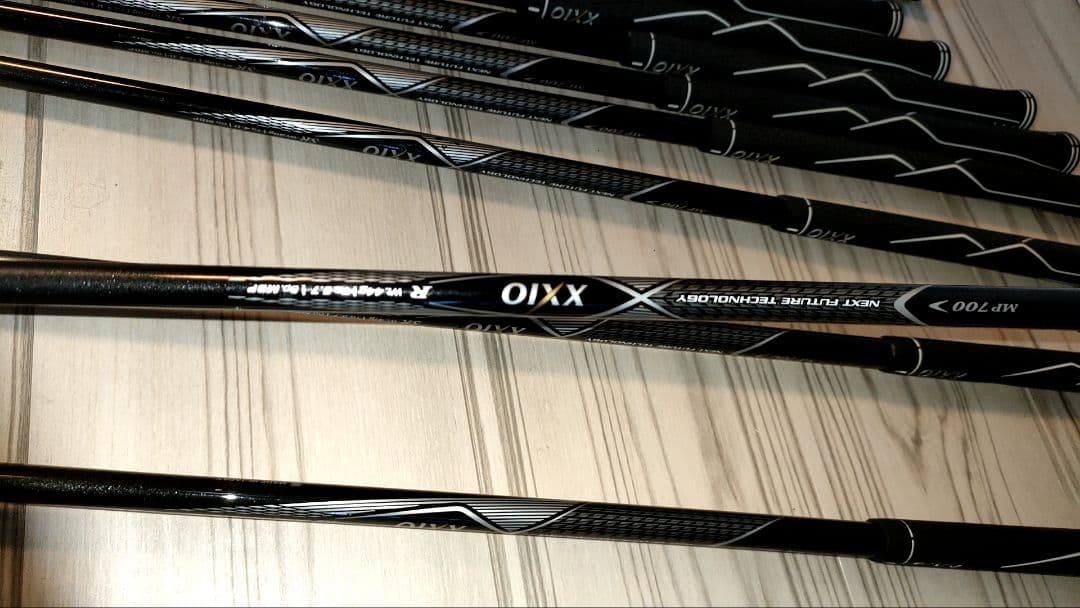 xxio 7 クラブセット　12本　タイトリストキャディバッグ