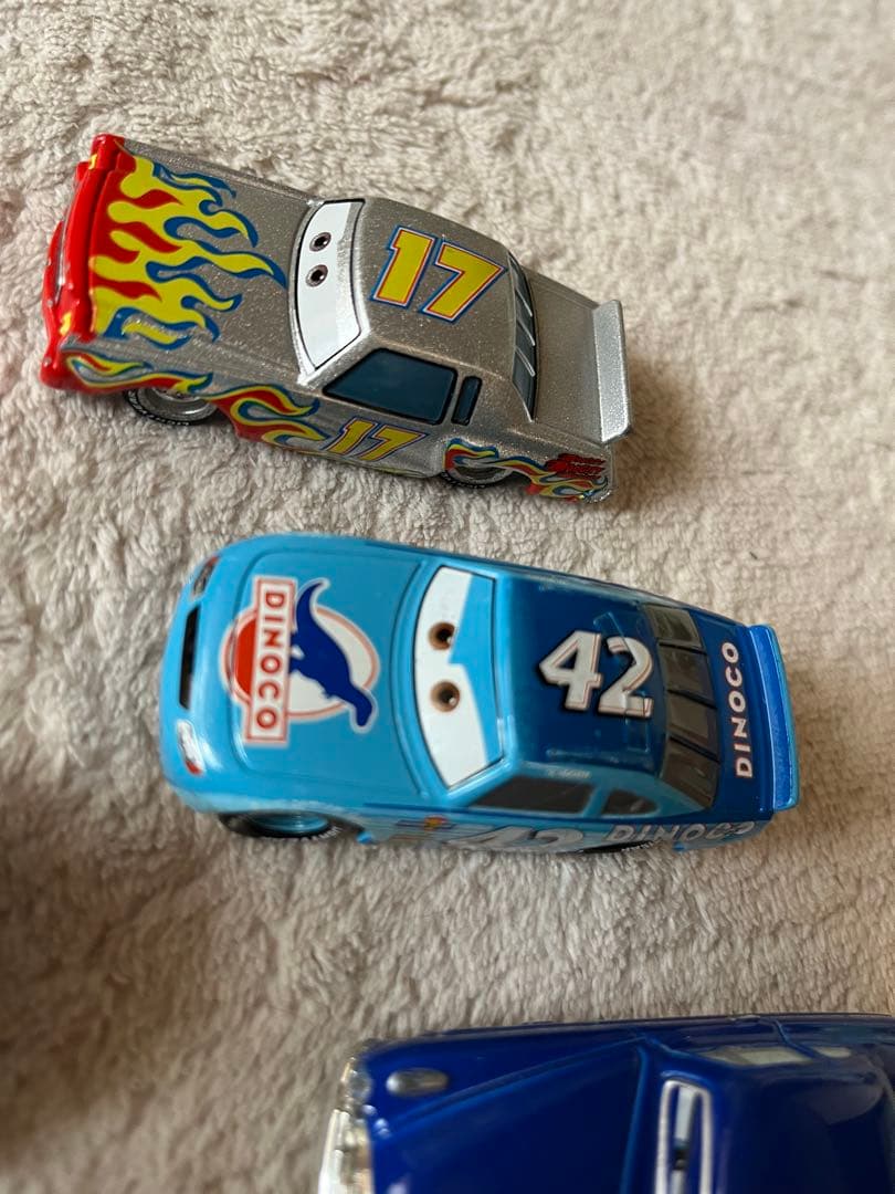 まとめ売り 計18台　カーズトミカ17台　マテル　ミニミニカーズ1台　廃盤　レア