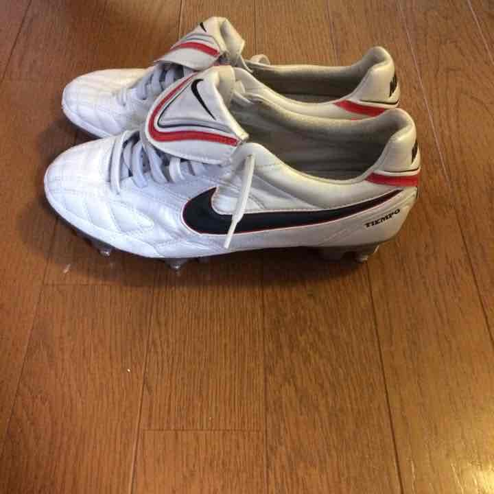 ナイキティエンポサッカースパイク