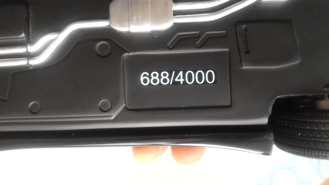 OTTO 1/18 メルセデス ベンツ ハンマー