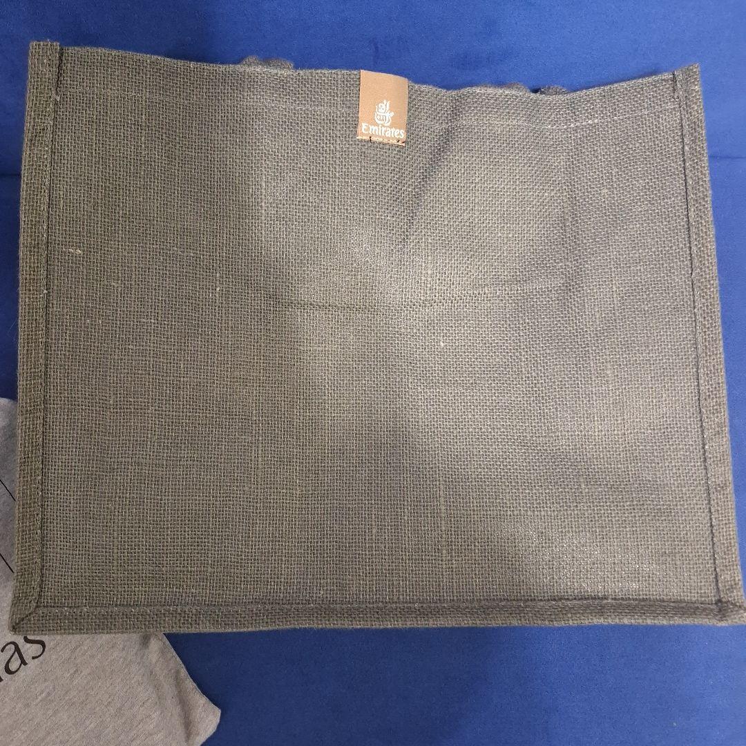 【未開封】エミレーツ航空　ファーストクラス　メンズアメニティ　パジャマ　バッグ