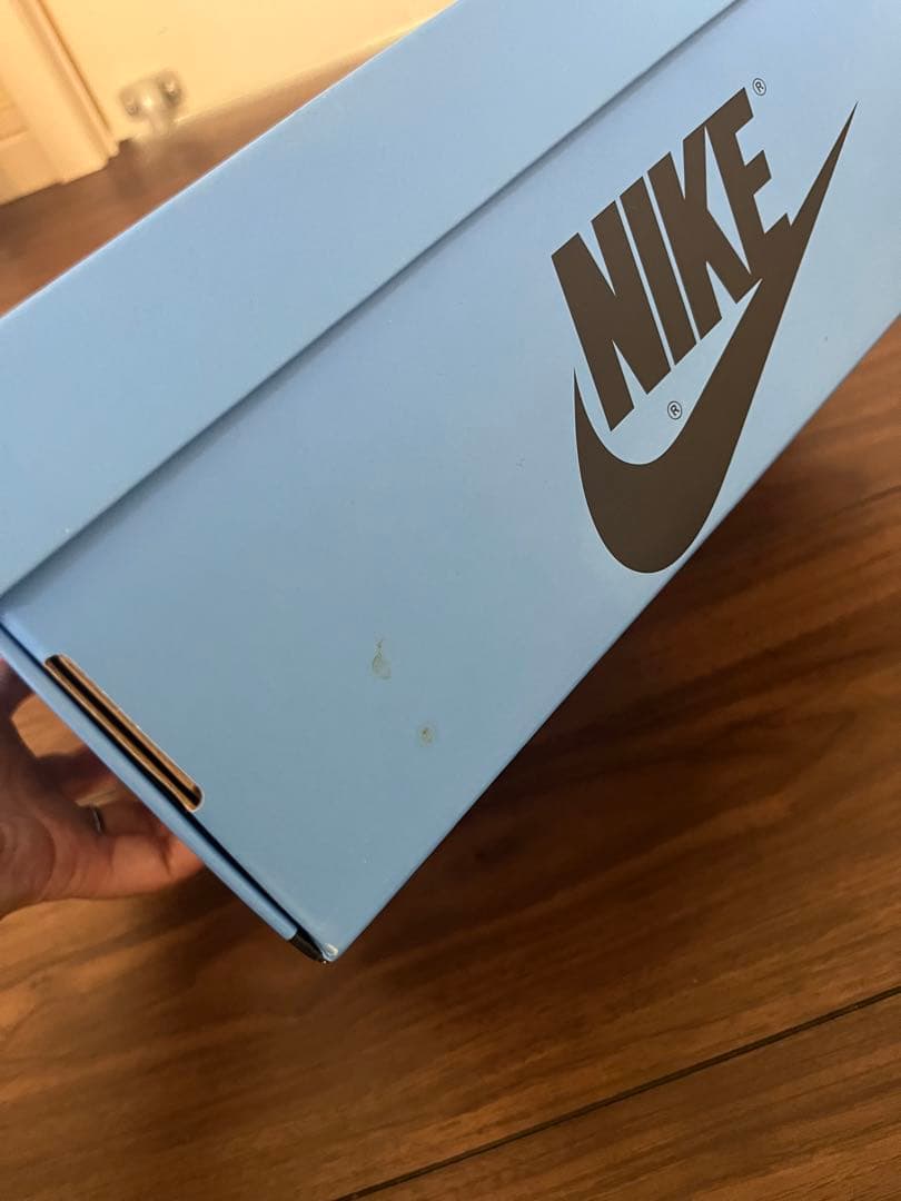 NIKE Air Jordan 1 ユニバーシティブルー