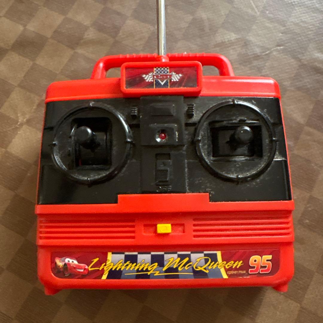 カーズ　Lightning McQueen リモコンカー