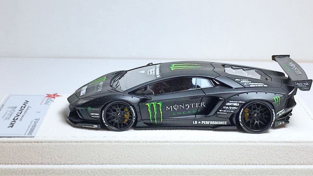 Fuelme 1/43 アヴェンタドール メイクアップ イグニッションモデル