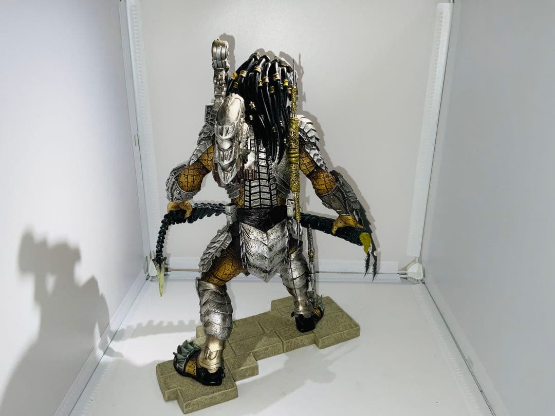 ARTFX スカー・プレデター 1/6 PVC塗装済み簡易組立キット