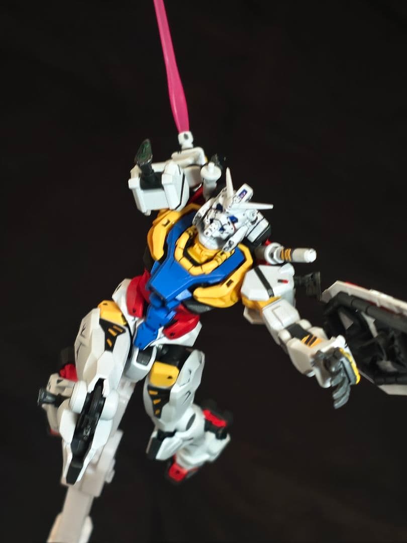 白いガンダム ジークアクス guuuuuux ガンダム シャア HG ガンプラ