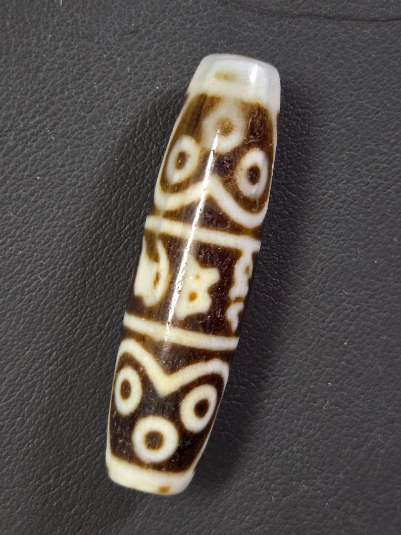 861　天珠　六字真言　梵字　十二眼天珠　貴重　珍品　dzibeads！