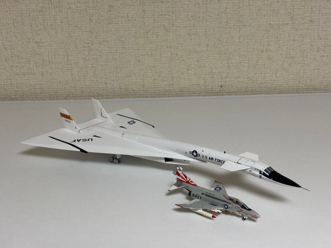 ハルチャン SQwings XB-70 1/200 NASA