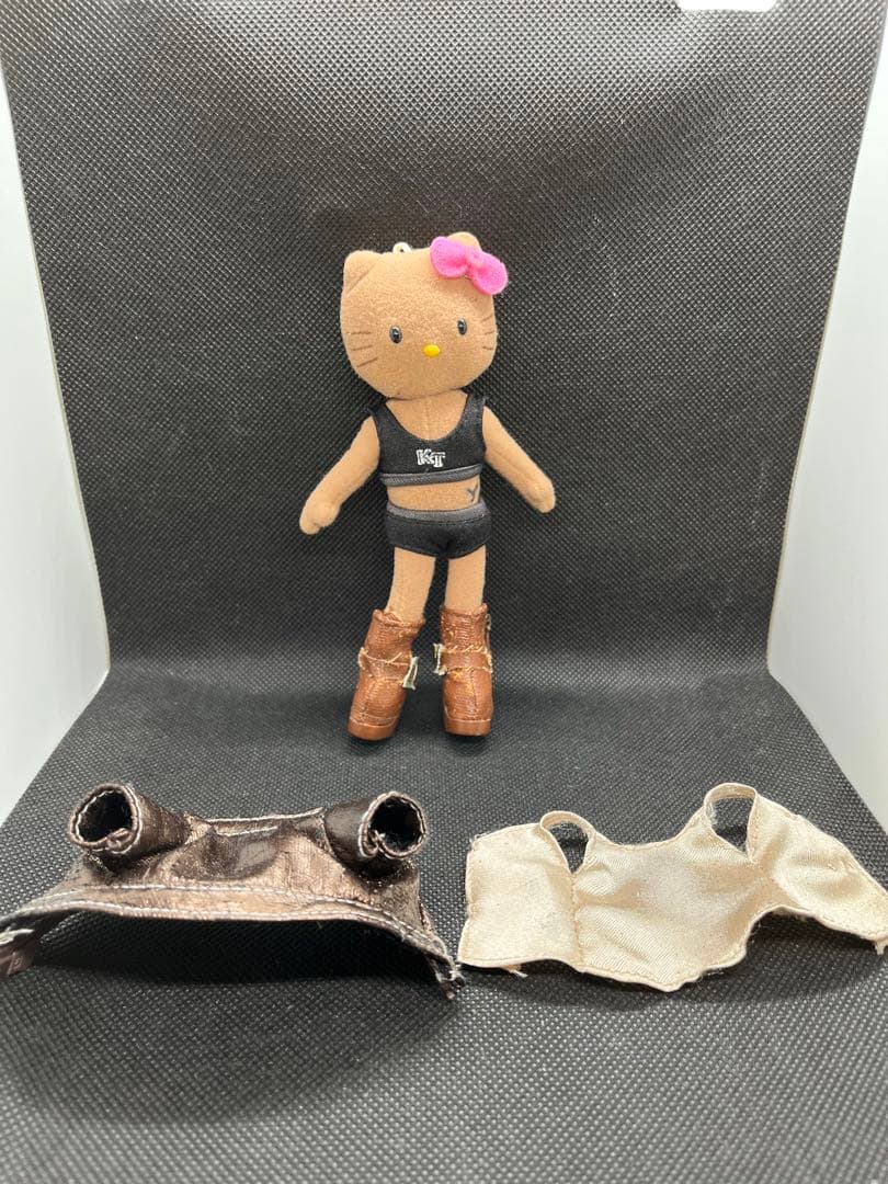 ハローキティ　ドレスアップコレクション　日焼け　ガングロ　ギャル　レトロ