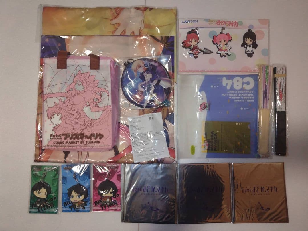 コミックマーケット限定品、映画特典、本誌付録等、計50点以上のアニメグッズ