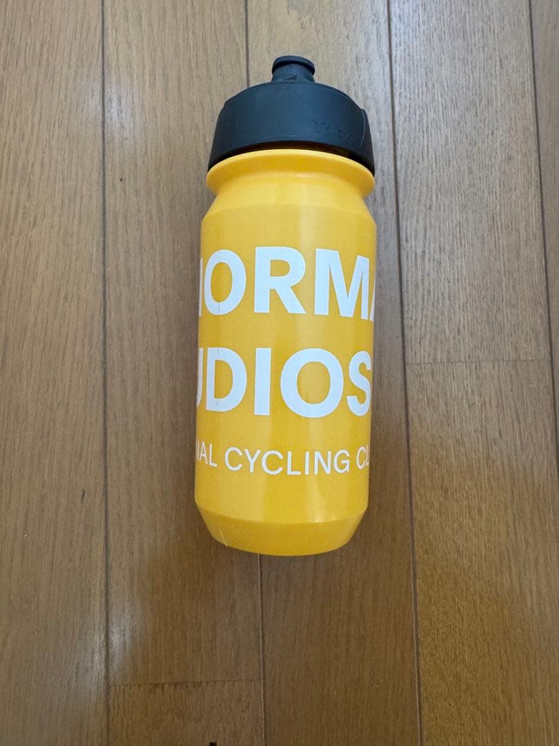 PAS NORMAL STUDIOS サイクルジャージ +ボトル付き
