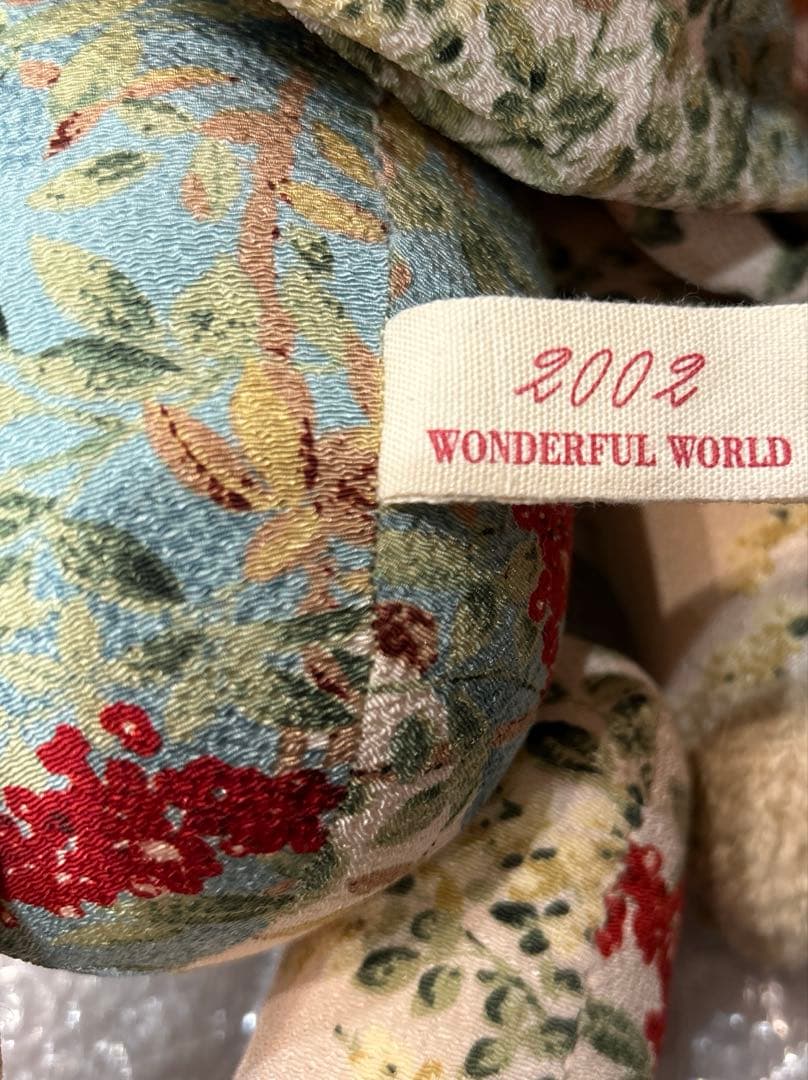 WONDERFUL WORLD シリアルナンバー入り　テディベア