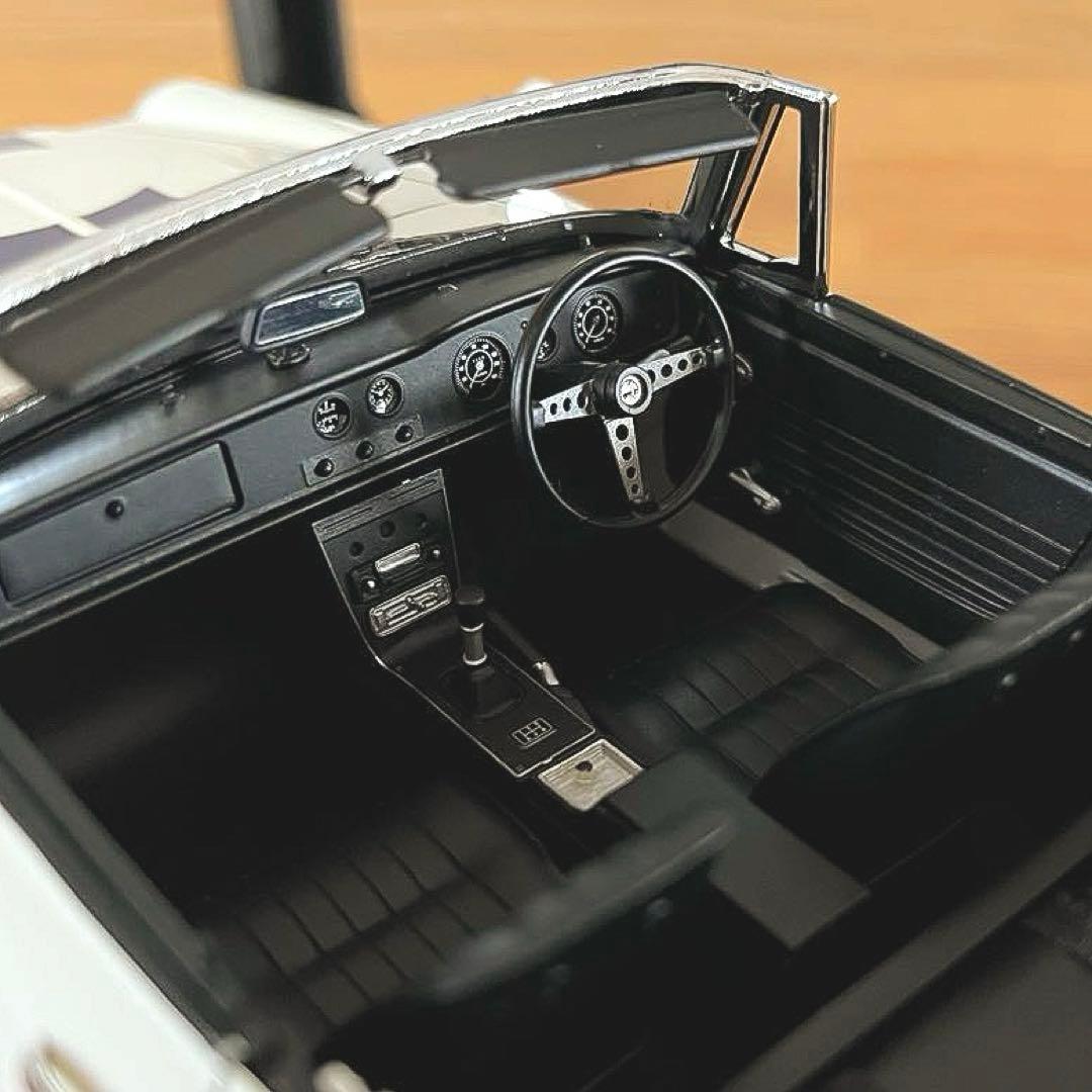 【ミニカー 美品】イグニッションモデル 1/18 ダットサン フェアレディ