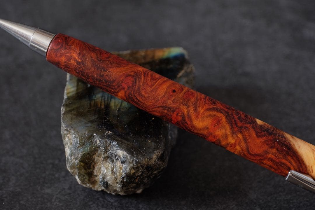 PG5木軸カスタム0215　高村杢工房 製図用シャープペンシル　極上花梨瘤紅白