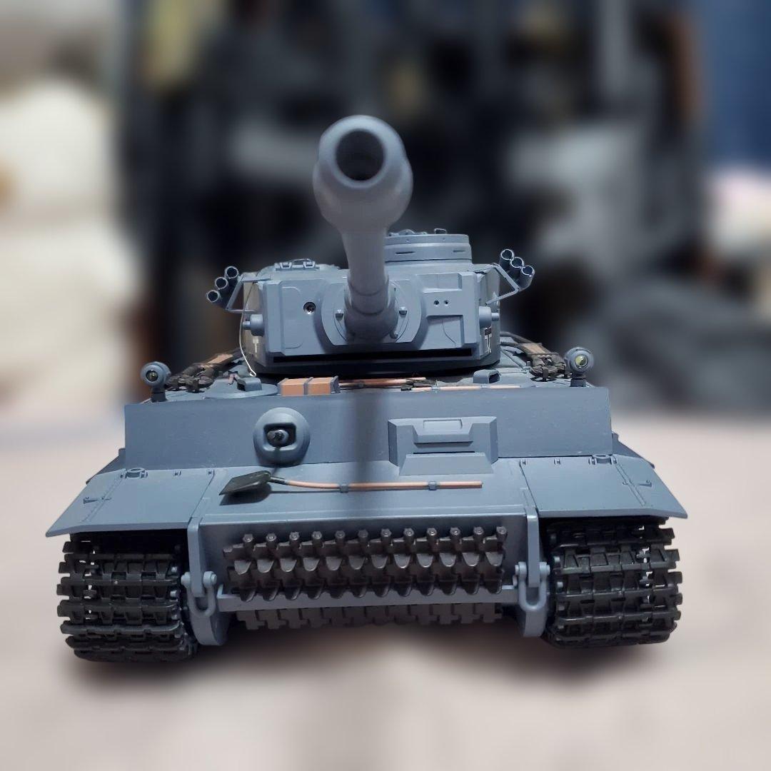 ヘンロン社製 RCバトルタンク 1/16