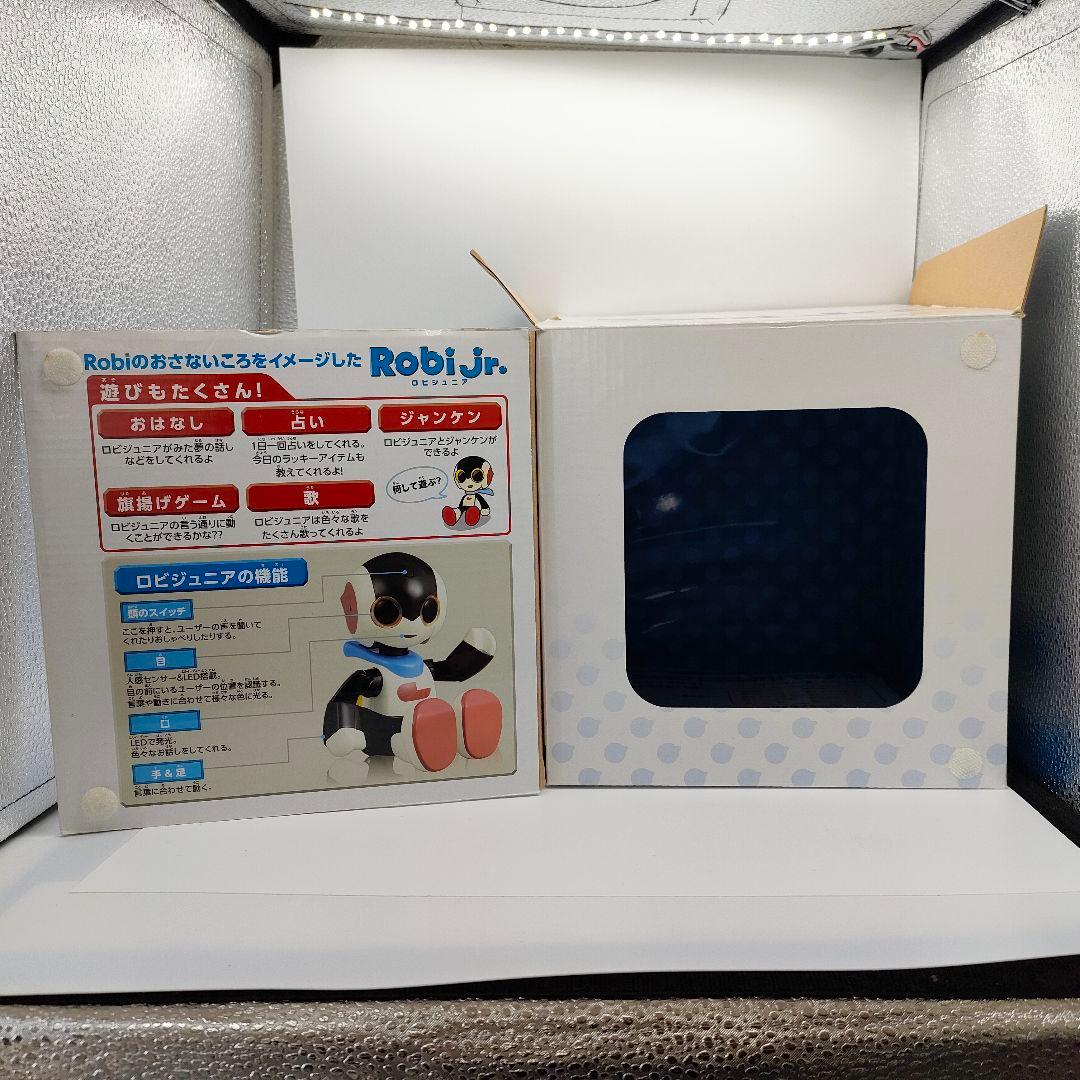 ロビジュニア　Robi おしゃべりロボット　タカラトミー